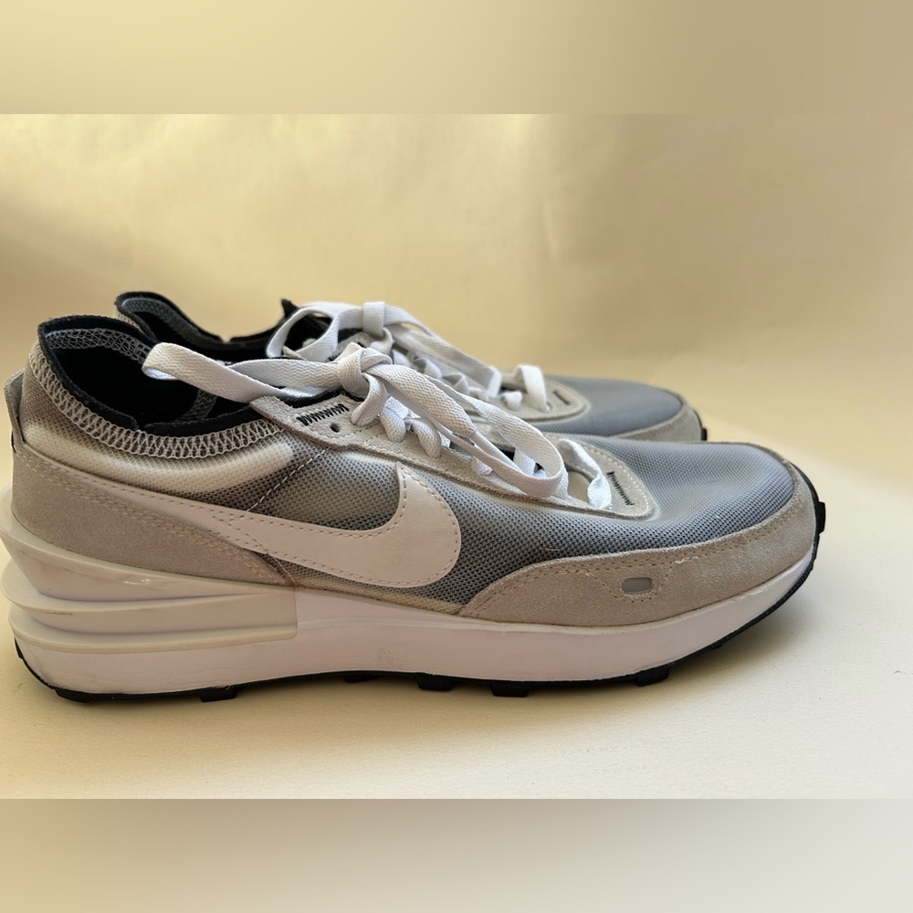 Nike WOMEN White and Gray Lifestyle Sneakers - Picture 4 of 9